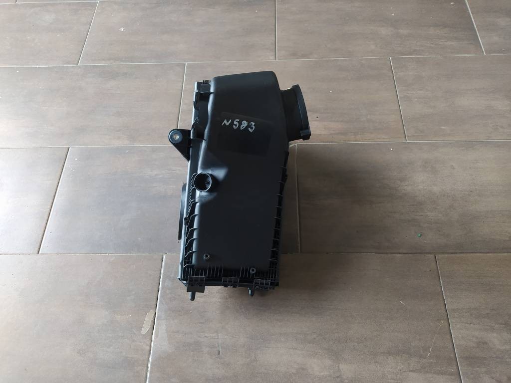 Obal vzduchového filtra VW Touareg II 2 3.0 TDI