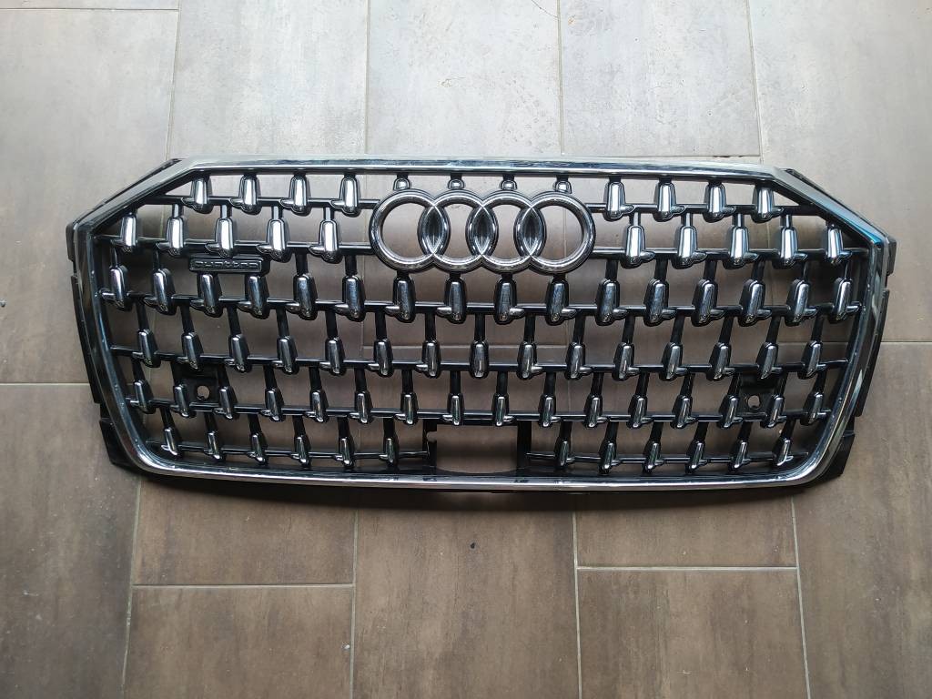 Maska mriežka AUDI A8 S8 D5 LIFT S-LINE 21-