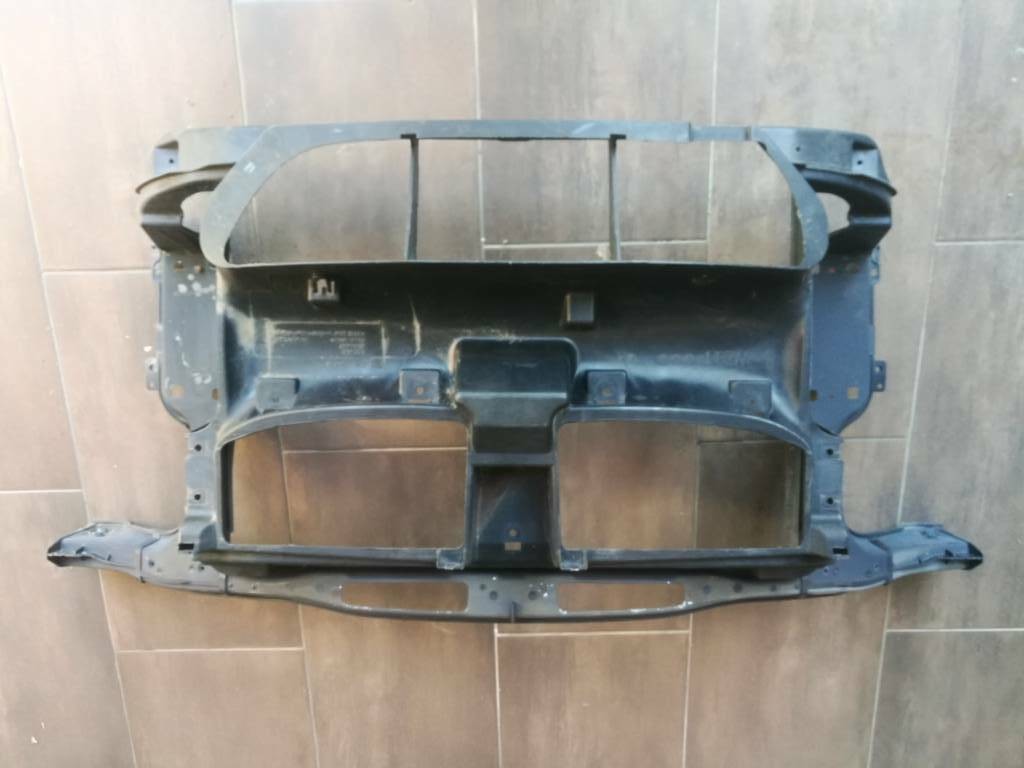 Držiak stena čelo sahara BMW 3 E91 E90