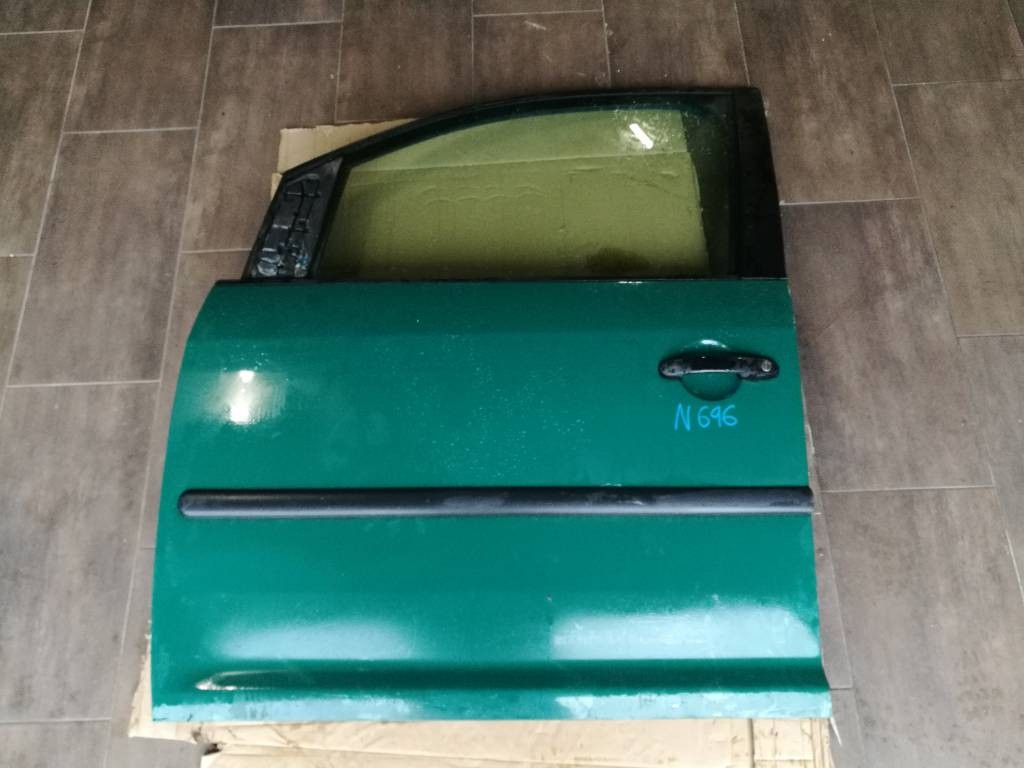 Ľavé predné dvere VW Volkswagen Caddy III 3 2K