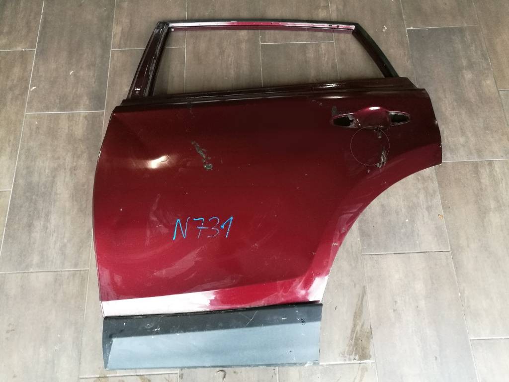 Ľavé zadné dvere TOYOTA RAV4 2013-