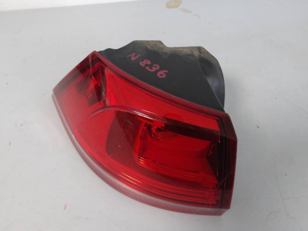 Ľavé zadné svetlo VW Golf VII 7 5G COMBI SM 12-16