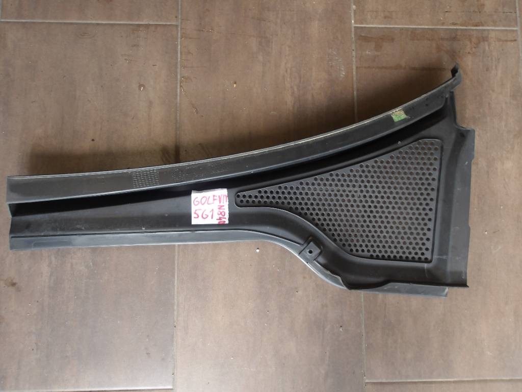 Kryt pod čelné sklo torpédo VW Volkswagen Golf VII