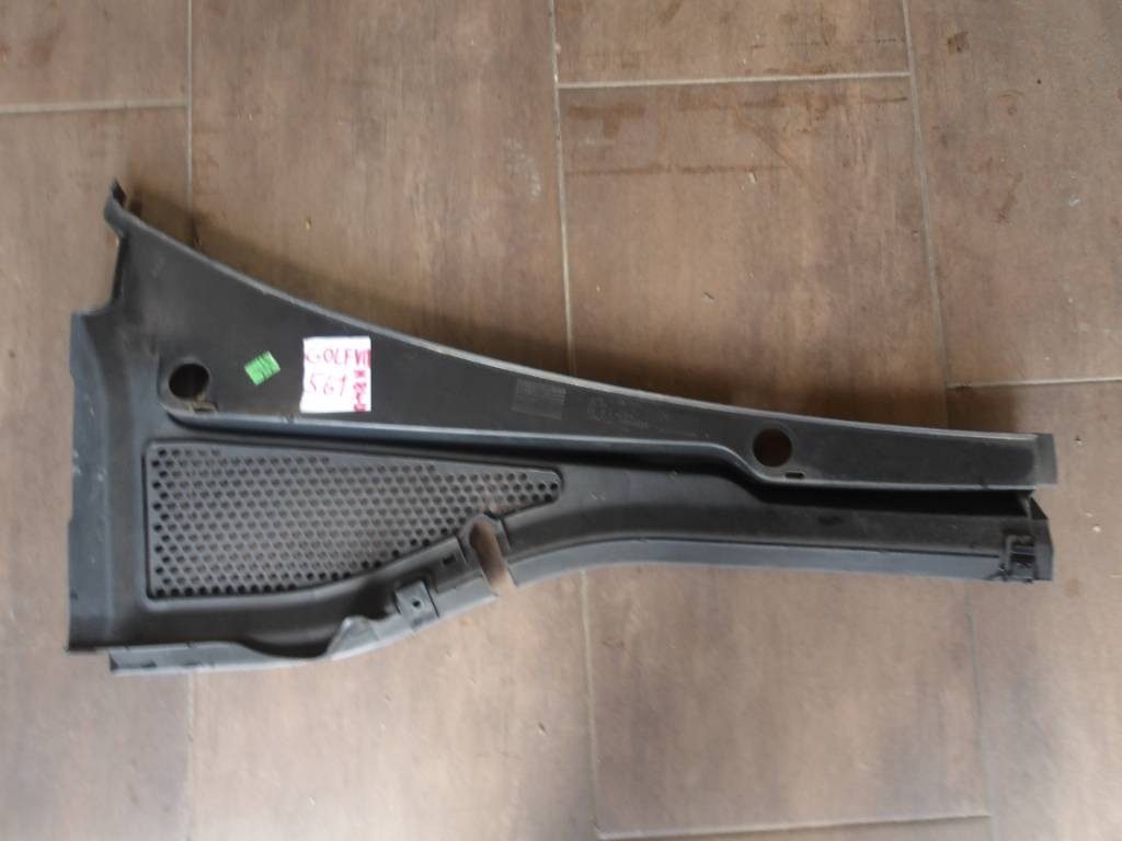 Kryt pod čelné sklo torpédo VW Volkswagen Golf VII
