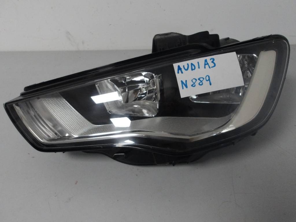 Ľavé predné svetlo AUDI A3 8V