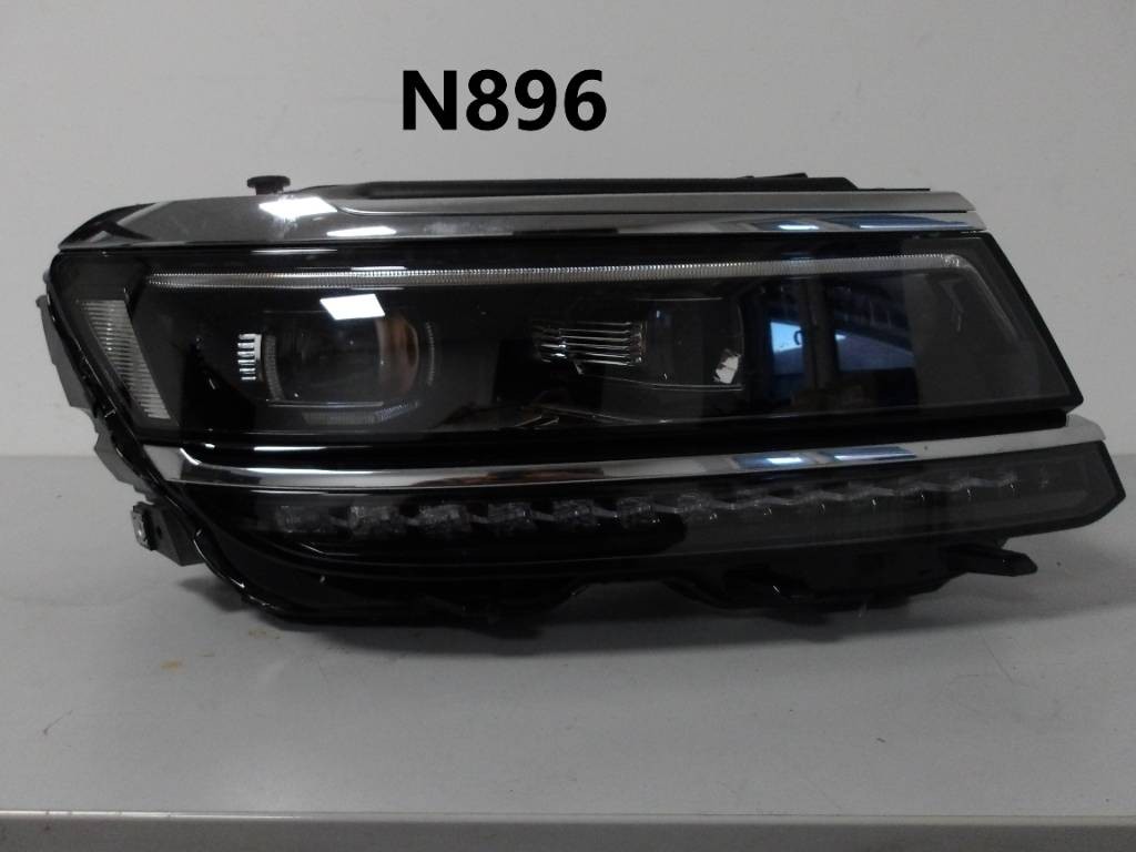 Pravé predné svetlo VW Tiguan II 2 5N FULL LED