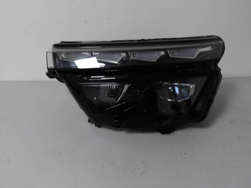 Predné ľavé svetlo FULL LED SKODA KAMIQ 658