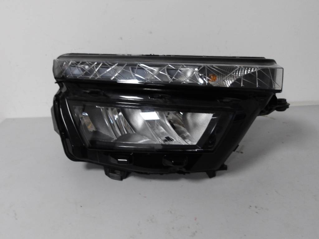 Pravé predné svetlo Škoda Kamiq FULL LED 658