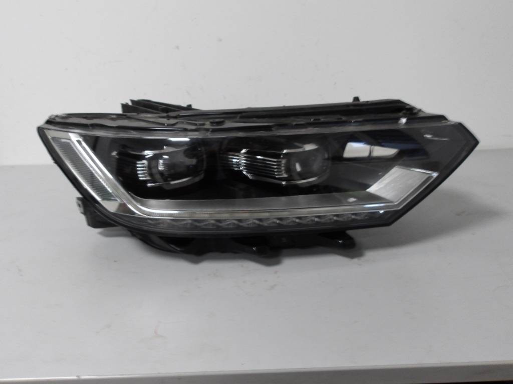 Pravé predné svetlo VW Passat B8 3G FULL LED