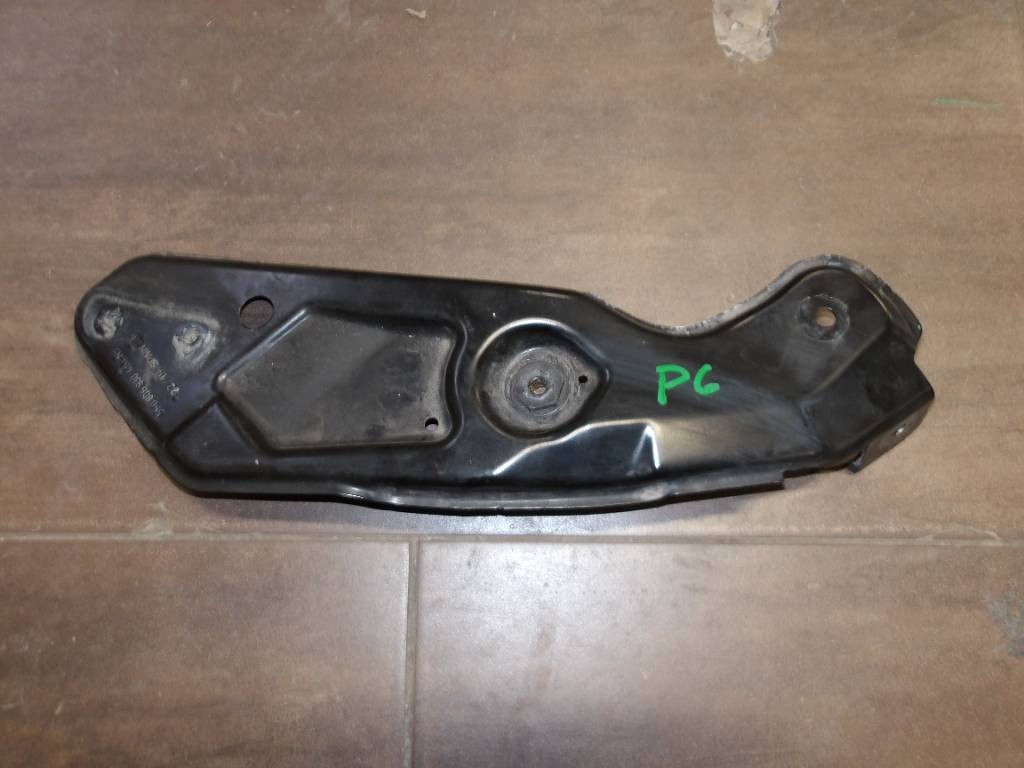 Pravý držiak úchyt svetla Seat Leon III 3 5F
