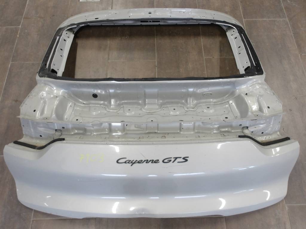 Kufor Kufrové dvere Porsche Cayenne GTS 9Y0