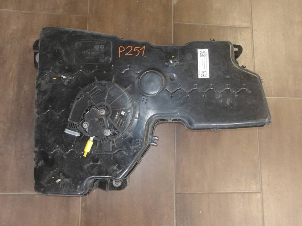Nádrž AdBlue 2.0 TDI VW ŠKODA SEAT AUDI