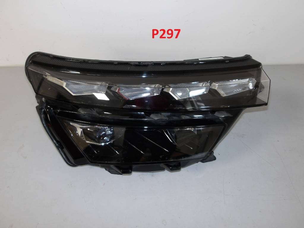 Pravé predné svetlo Škoda Kamiq FULL LED 658