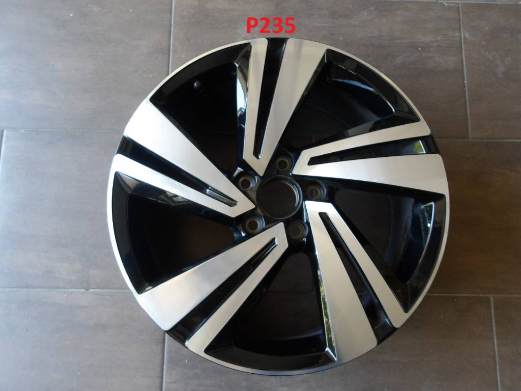 Disk koleso elektrón VW Volkswagen T-Roc R18