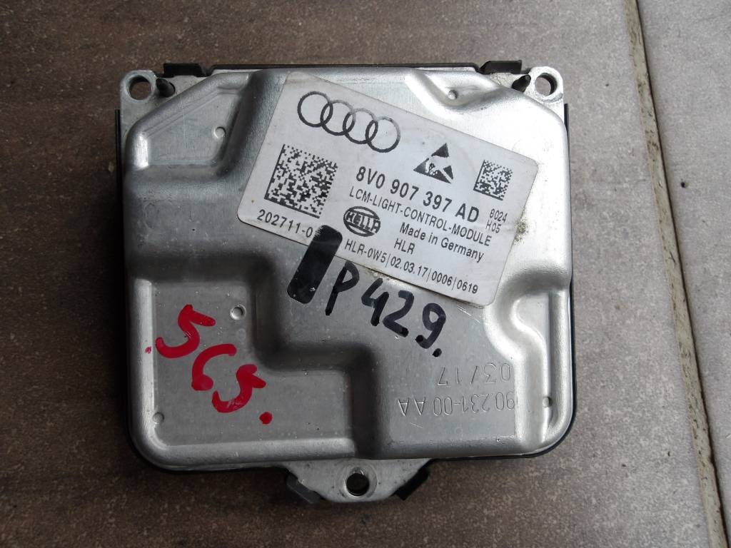 LED modul  VW Audi Škoda Seat 8V0 8V