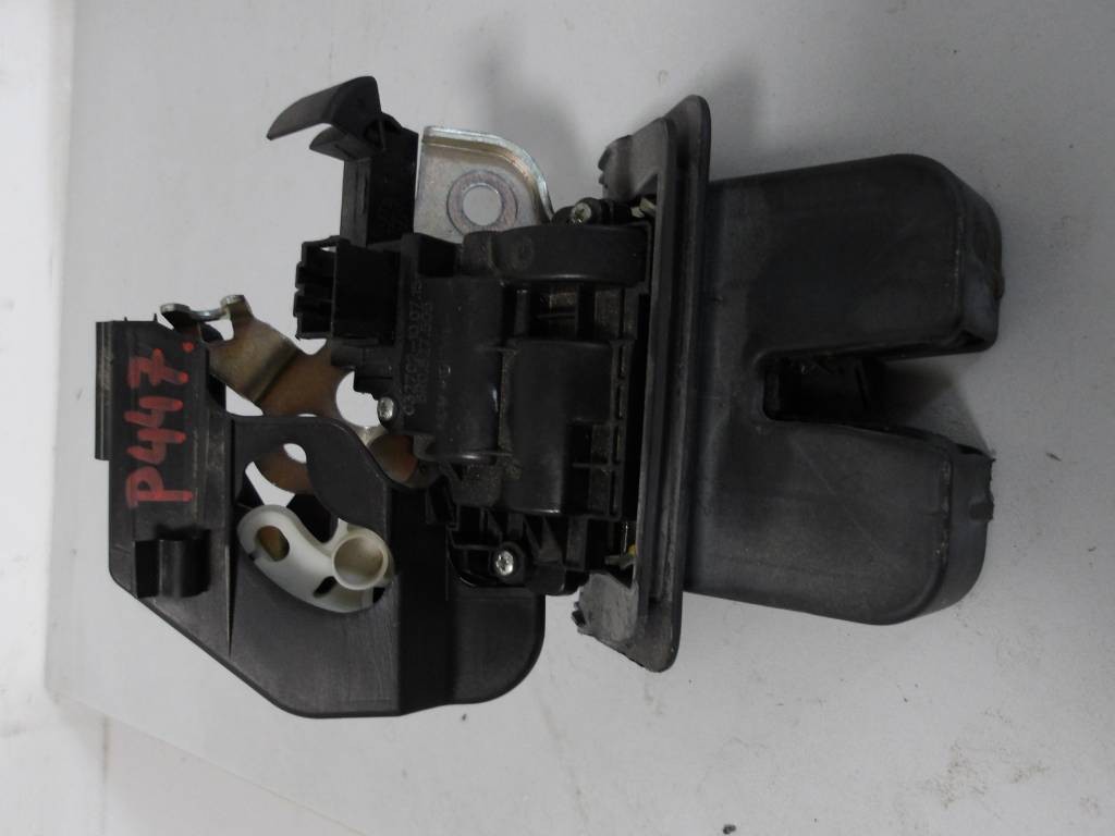 Zámok Audi Q5 SQ5 A1 A3 8V A4 B8 A5 8T A6 C7