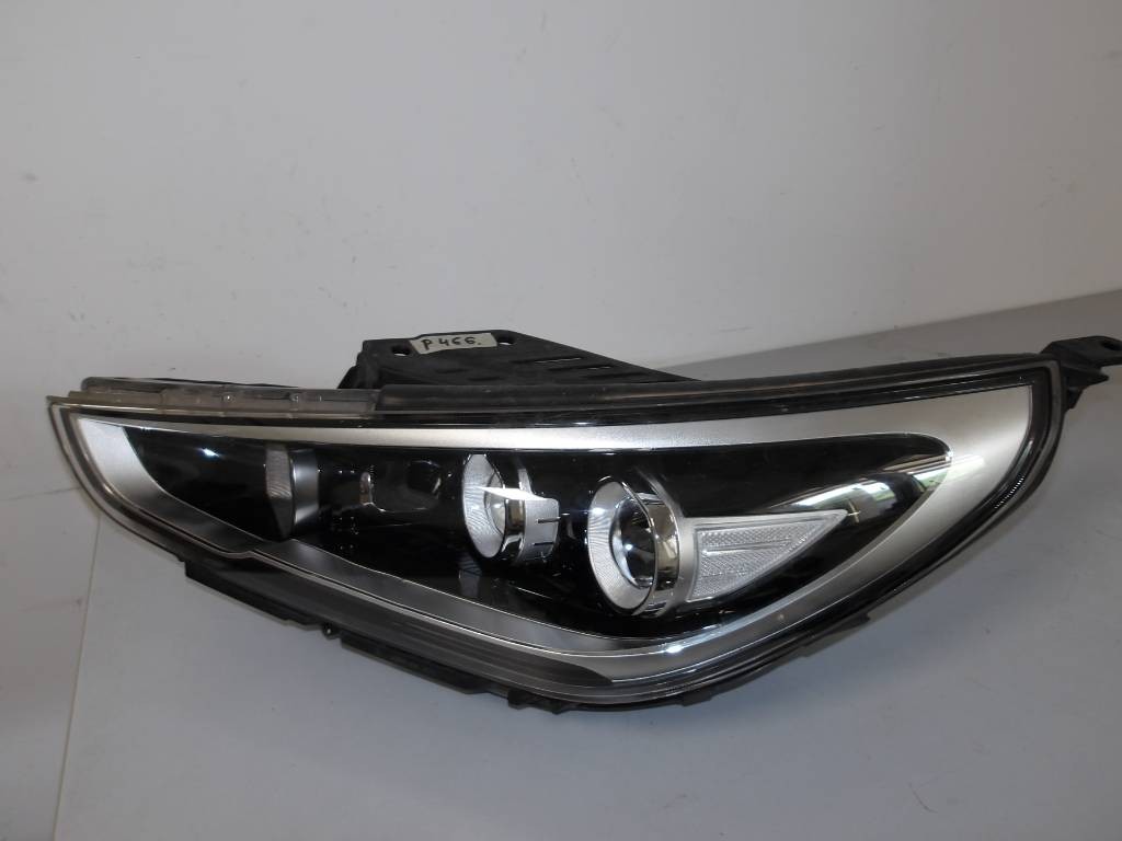 Predné ľavé svetlo Hyundai I30  III