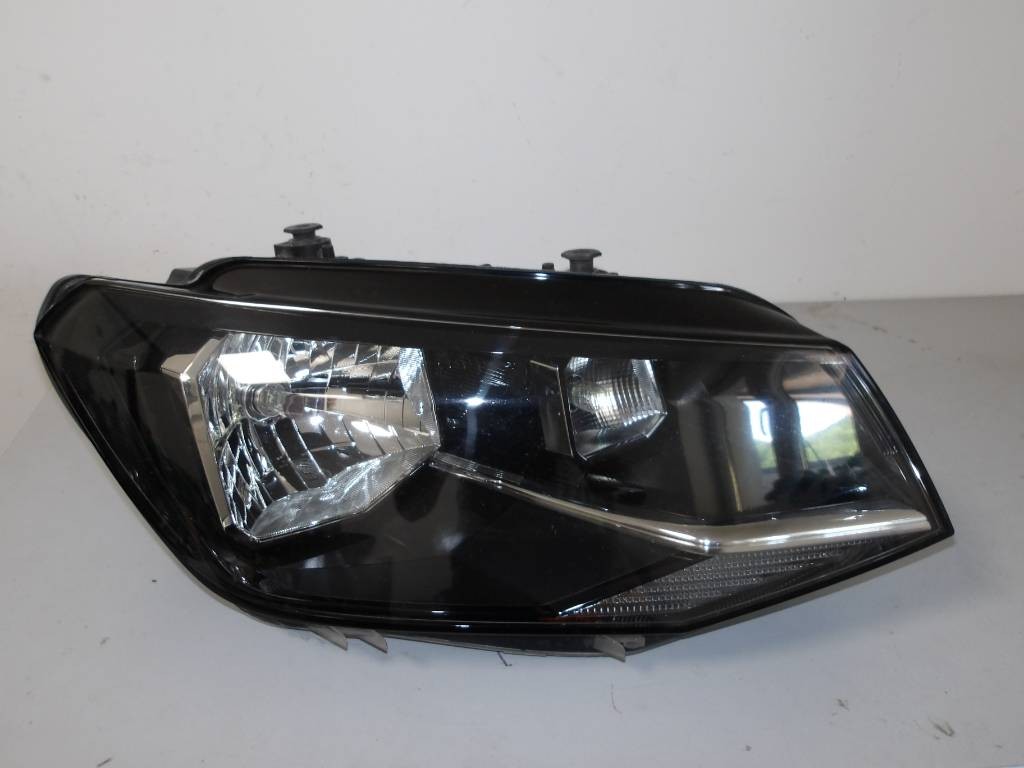 Predné pravé svetlo VW caddy III 2K 2K1