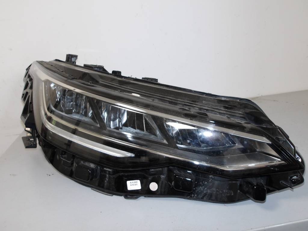 Predné pravé svetlo VW Golf VIII lift  5H 5H1 2024