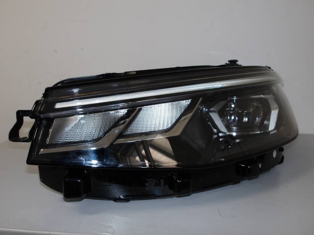 Predné ľavé svetlo VW Passat B9 Full LED