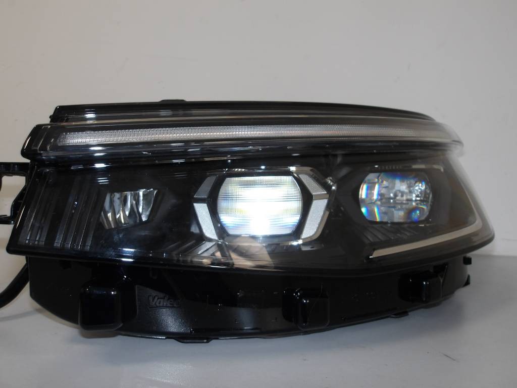 Predné ľavé svetlo VW Passat B9 IQ Ligth full LED