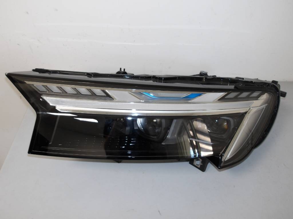 Ľavé predné svetlo Audi Q7 2024 Laser full LED 4M