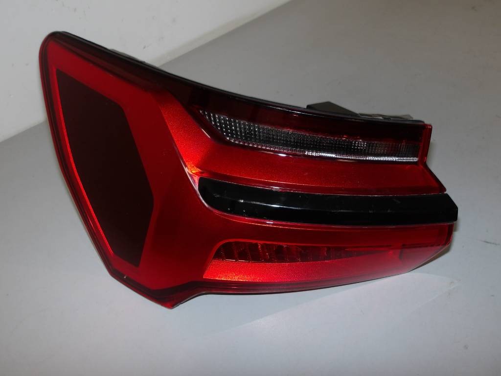 Ľavé zadné svetlo Audi A6 C8 4K sedan LED