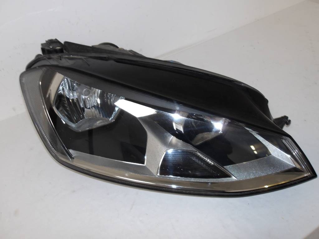 Predné pravé svetlo VW Golf VII 7