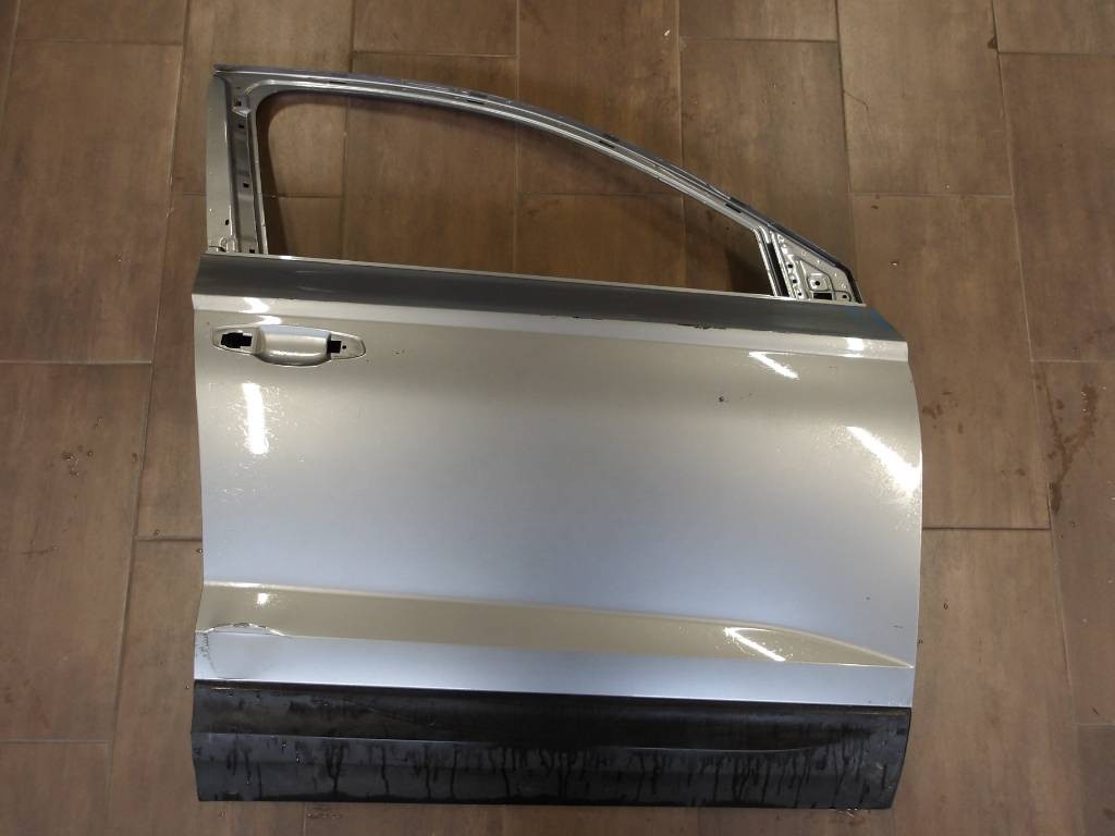 Predné pravé dvere Škoda Karoq