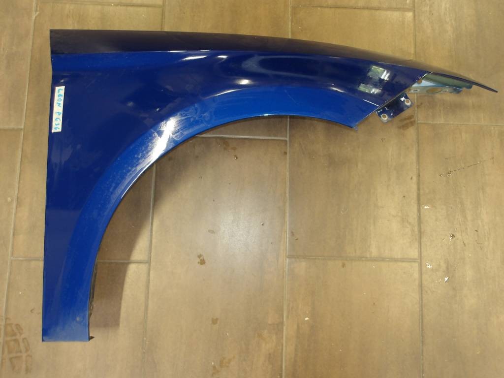 Predný pravý blatník Seat Leon III 5F