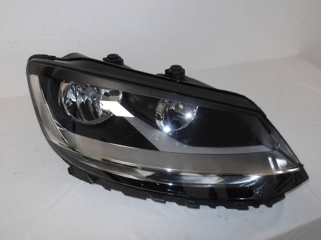 Predné prave svetlo VW sharan II 2