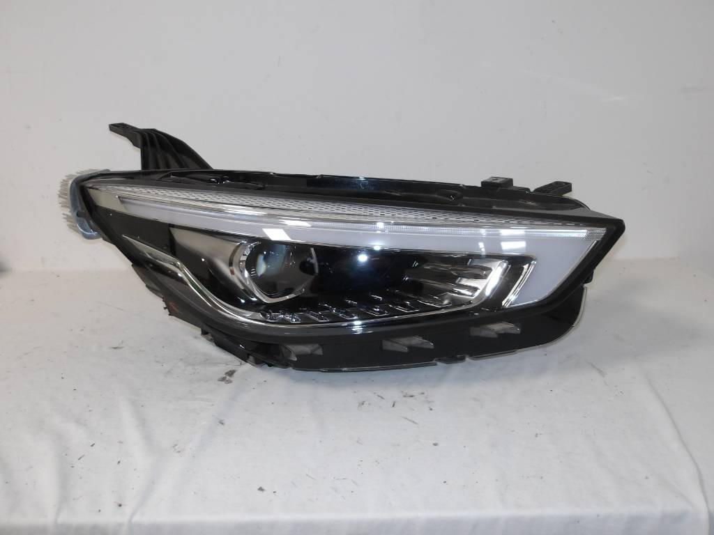 PRAVÉ PREDNÉ SVETLO MG ZS LIFT 2019 -  FULL LED