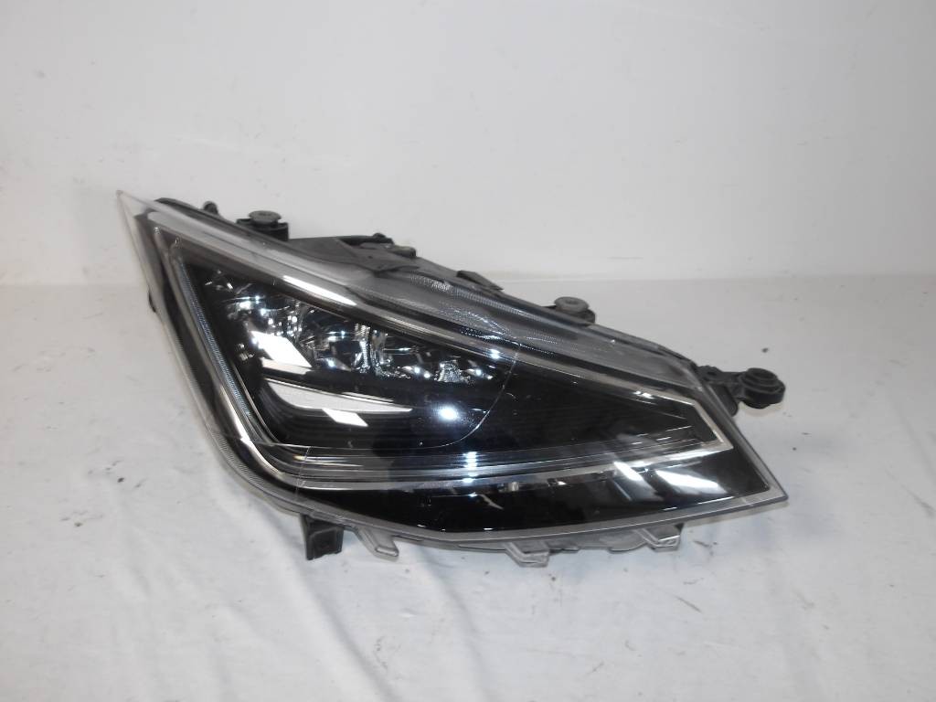 PRAVÉ PREDNÉ SVETLO SEAT IBIZA V 5 FULL LED