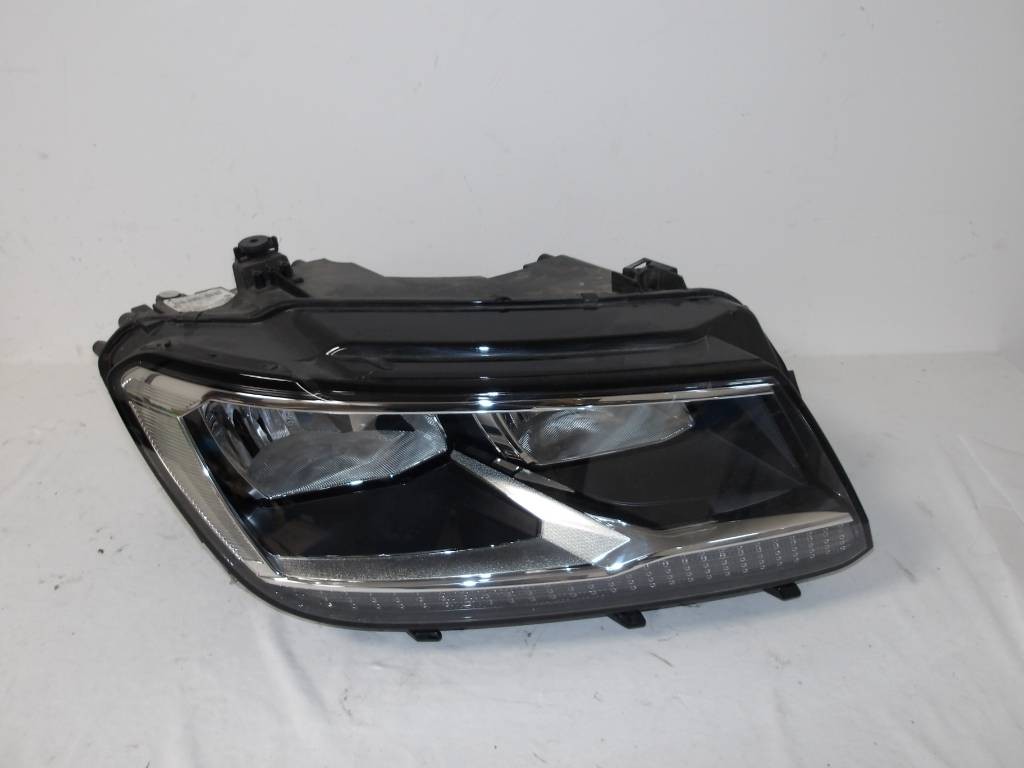 PRAVÉ PREDNÉ SVETLO VW TIGUAN 16 - 20