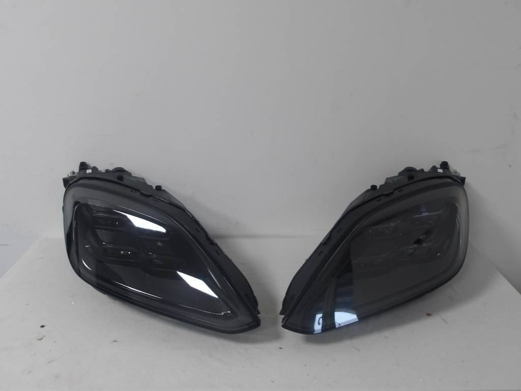 PREDNÉ SVETLÁ PORSCHE CAYENNE LIFT III 3 LED LASER