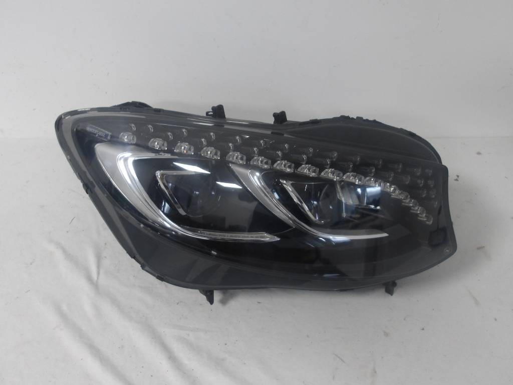 PREDNÉ PRAVÉ SVETLO MERCEDES C217 SWAROVSKI LED