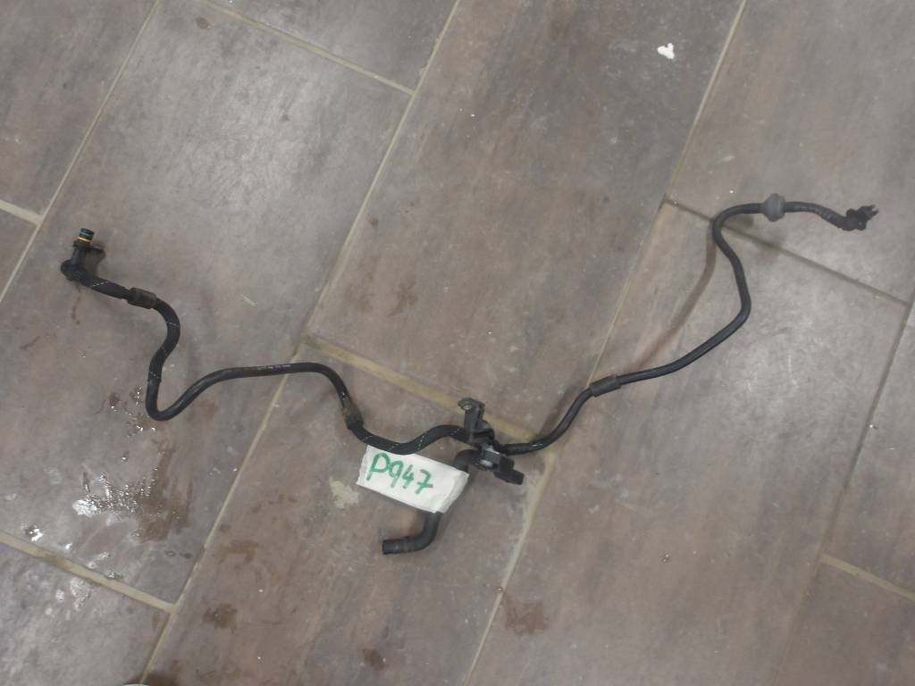 Predám snímač tlaku výfukových plynov 04L906051B