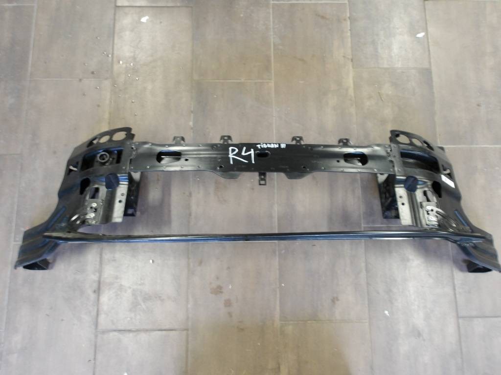 Výstuha predného nárazníka VW TIGUAN III 3 571