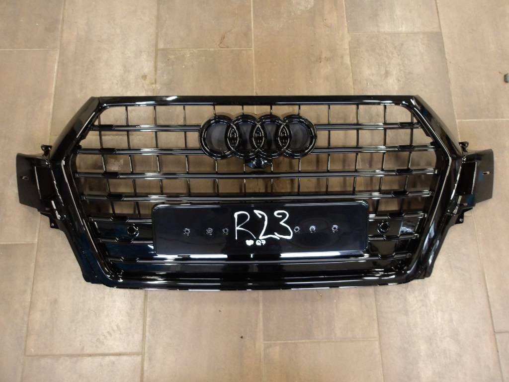 Maska mriežka predného nárazníka Audi Q7 4M II 2