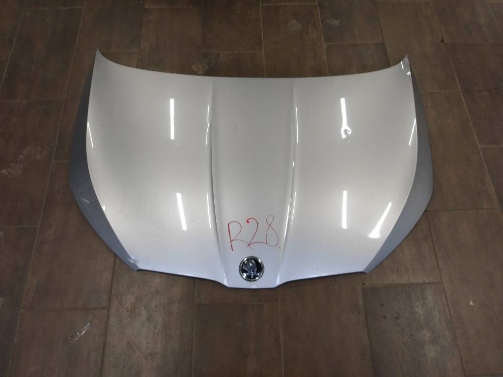 Predná kapota Škoda Octavia III 3 5E SM