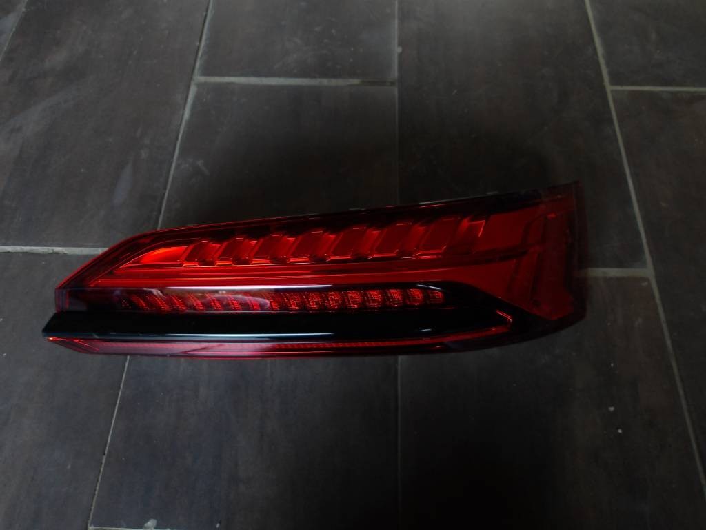 AUDI Q7 SQ7 4M ĽAVÉ ZADNÉ SVETLO LIFT