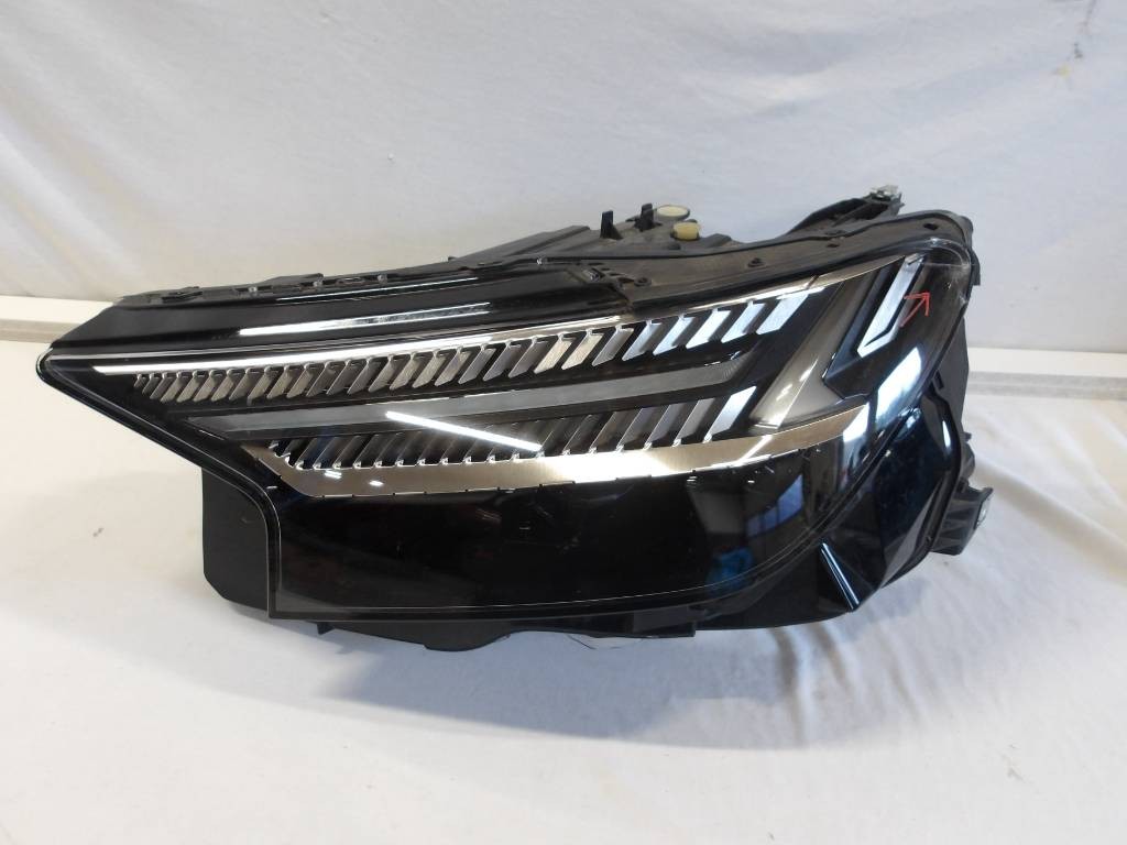 Ľavé svetlo Audi Q4 E-TRON 89A Full Led MATRIX 18-