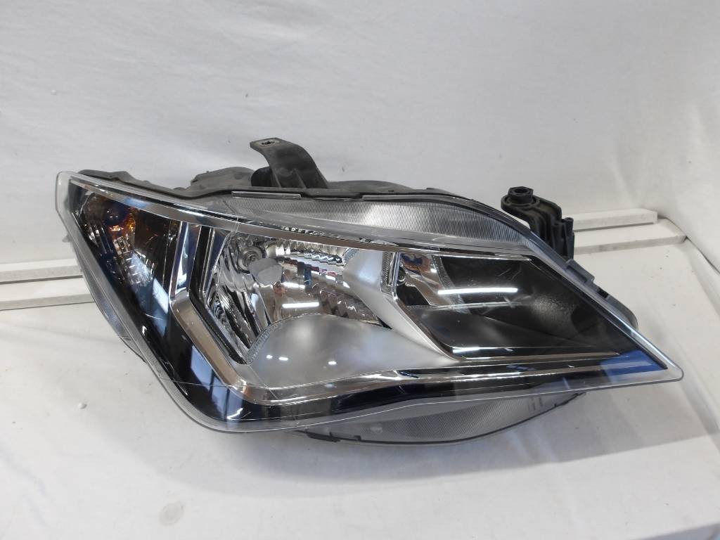 Pravé predné svetlo Seat Ibiza 2013- 6J