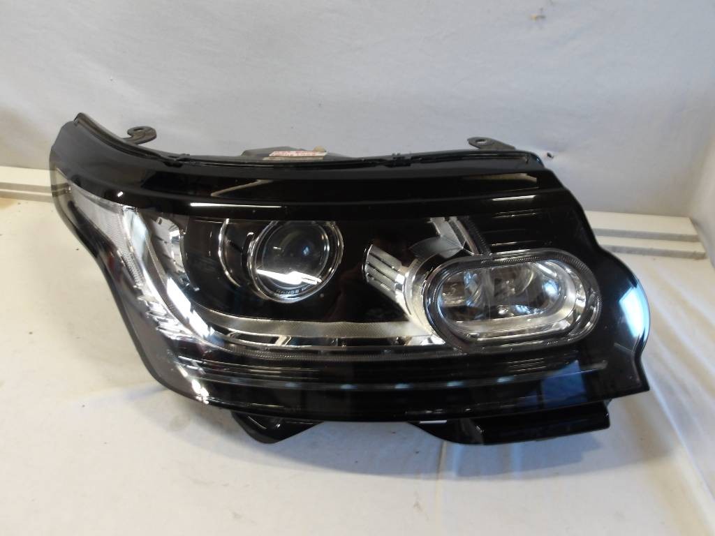 Pravé predné svetlo Range Rover Vogue L405 XENON