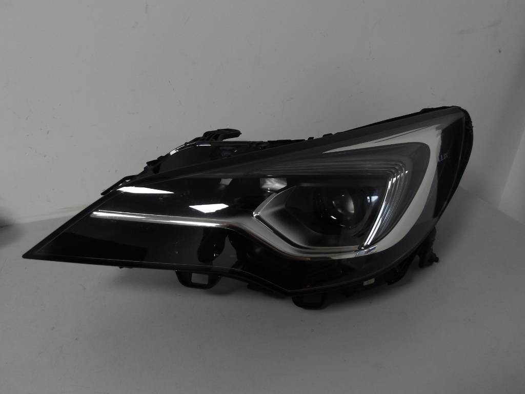 ĽAVÉ PREDNÉ SVETLO OPEL ASTRA V 5 LED 15-21