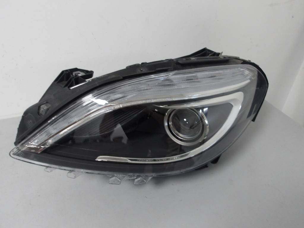 Ľavé predné svetlo MERCEDES B W246 BIXENON