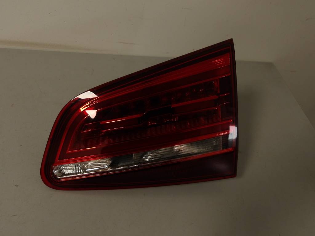 Pravé zadné svetlo VW Volkswagen Sharan 10-15 7N
