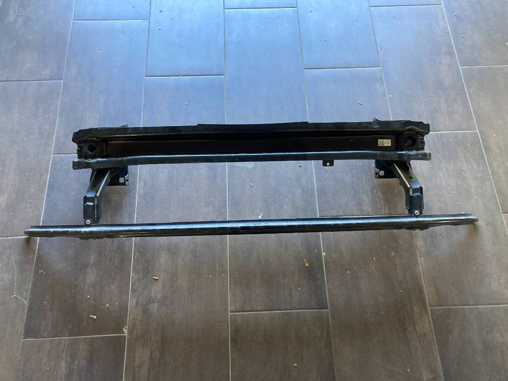 Výstuha predného nárazníka VW Volkswagen Golf 8 5H