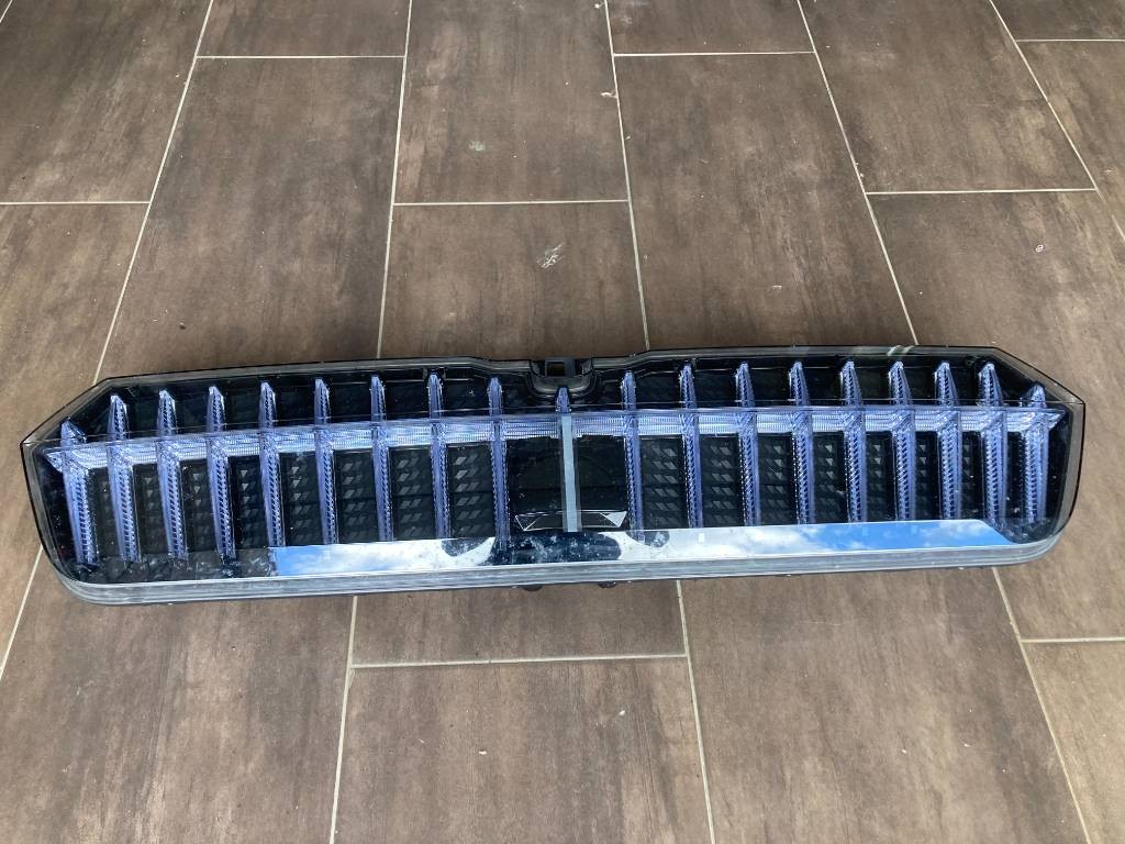Maska mriežka chladiča Škoda Enyaq 5LA LED