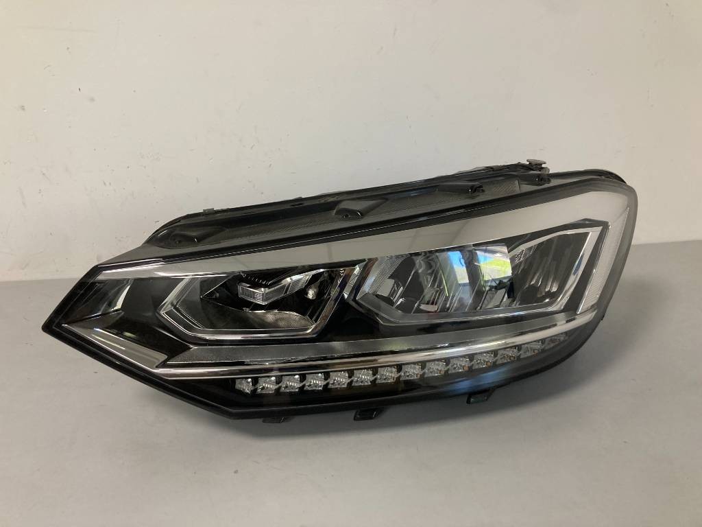 Ľavé predné svetlo Volkswagen Touran III FULL LED